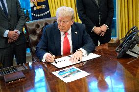 Donald Trump signs an executive order - Washington