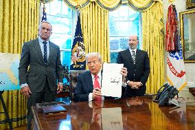 Donald Trump signs an executive order - Washington