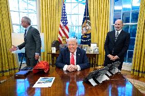 Donald Trump signs an executive order - Washington