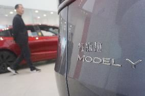 Tesla Model Y Delivery in Hangzhou