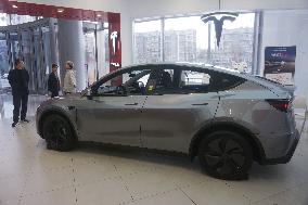 Tesla Model Y Delivery in Hangzhou