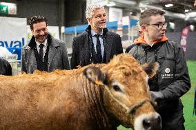 Laurent Wauquiez visits the Agricultural Show - Paris AJ