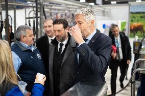 Laurent Wauquiez visits the Agricultural Show - Paris AJ