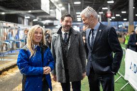 Laurent Wauquiez visits the Agricultural Show - Paris AJ