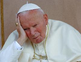 File - Pope Jean Paul II