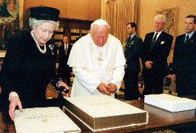File - Pope Jean Paul II