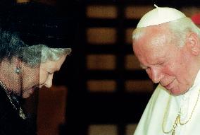 File - Pope Jean Paul II