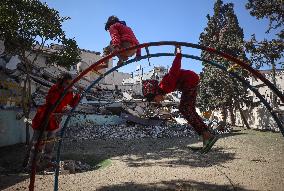 Palestinian Children Resume Classes in War-Damaged Gaza School Amid Ceasefire