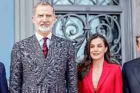 Spanish Royals Present Anne Leibovitz Portraits - Madrid