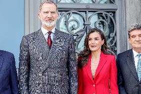 Spanish Royals Present Anne Leibovitz Portraits - Madrid