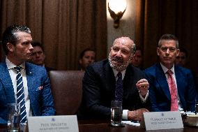 Cabinet Meeting Highlights Tensions Over Musks Federal Demands