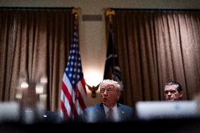 Cabinet Meeting Highlights Tensions Over Musks Federal Demands