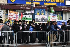 Pro Palestine Protest In Front Of The Islamic Society Of Bayridge In Bayridge Brooklyn New York