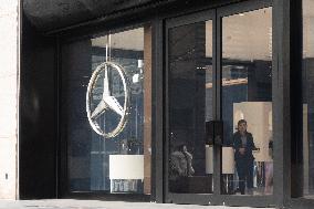 Mercedes Benz Layoffs in China