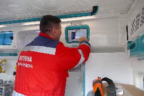 Zakarpattia receives new ambulances for emergency medical care