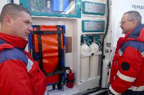 Zakarpattia receives new ambulances for emergency medical care