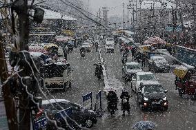 Snowfall In Kashmir