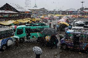 Snowfall In Kashmir