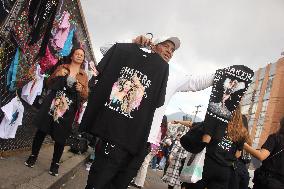 Shakira Fans Prior to Concert