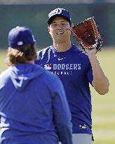 Baseball: MLB spring training