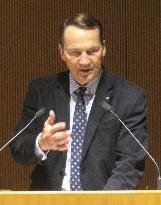 Polish foreign minister in Japan