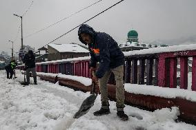 Snowfall In Kashmir