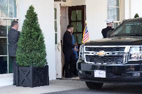 Volodymyr Zelensky leaves White House - Washington