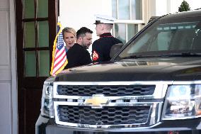 Volodymyr Zelensky leaves White House - Washington