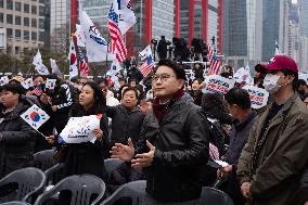 Thousands Rally In Seoul Calling For President Yoon’s Release And Impeachment Dismissal