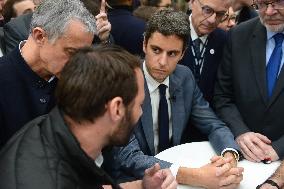 French Politicians Visit Agricultural Fair - Paris