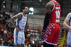 BASKET - Serie A - Napolibasket vs Estra Pistoia