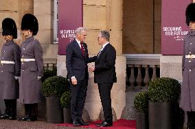 Arrivals at Summit on Ukraine - London