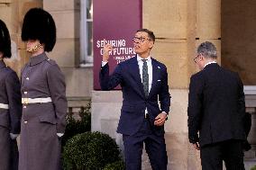 Arrivals at Summit on Ukraine - London