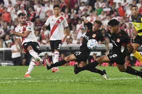 River Plate v Estudiantes - Torneo Apertura Betano 2025