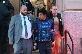 29-year-old Man Identified As Casmine Aska Arrested And Charged In The Rape Of A 15-year-old Girl In Bronx New York