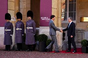 Arrivals at Summit on Ukraine - London