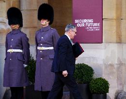 Arrivals at Summit on Ukraine - London