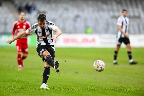 Universitatea Cluj v FC Botosani - Romania Superliga