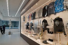 Japanese artist Hajime Sorayama's Solo Art Exhibition in Shangha