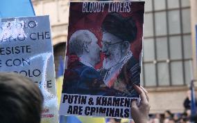 Demonstration for Ukraine in Piazza Mercanti in Milan