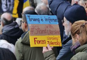 Demonstration for Ukraine in Piazza Mercanti in Milan