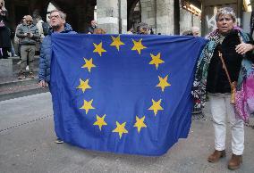 Demonstration for Ukraine in Piazza Mercanti in Milan