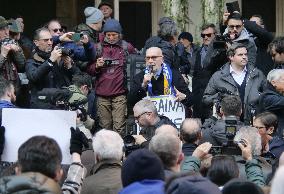 Demonstration for Ukraine in Piazza Mercanti in Milan
