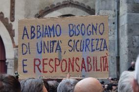 Demonstration for Ukraine in Piazza Mercanti in Milan