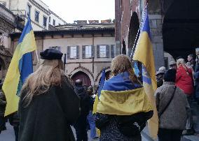 Demonstration for Ukraine in Piazza Mercanti in Milan