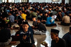 The Tadarus Worship Of Ramadan 1446 AH