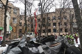 Response effort to Russian drone strike in Kharkiv
