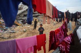 Daily Life in Beit Lahia After 15 Months Of War