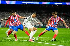 Real Madrid C.F. v Atletico de Madrid - UEFA Champions League 2024/25 Round of 16 First Leg