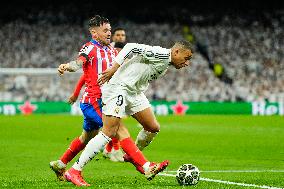 Real Madrid C.F. v Atletico de Madrid - UEFA Champions League 2024/25 Round of 16 First Leg